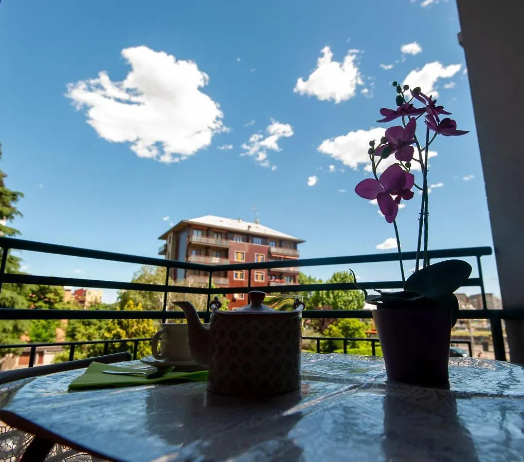 Guest house Leonardo Da Vinci Studio Hotel Milan Italy